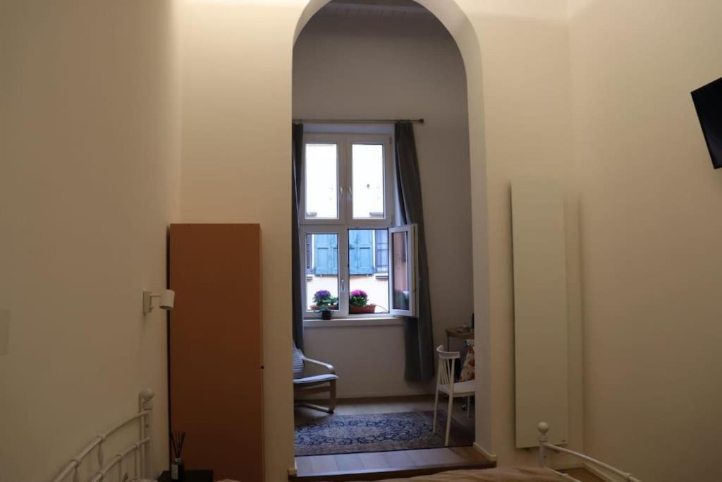 Little Apartment Over The Canal Bologna Luaran gambar