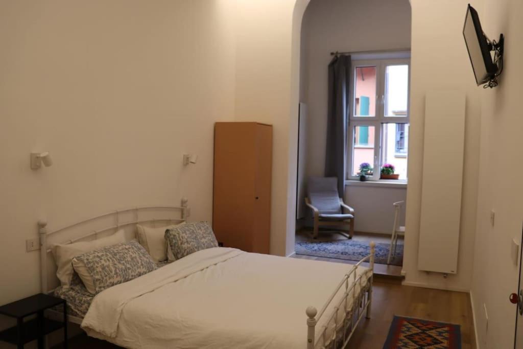Little Apartment Over The Canal Bologna Luaran gambar
